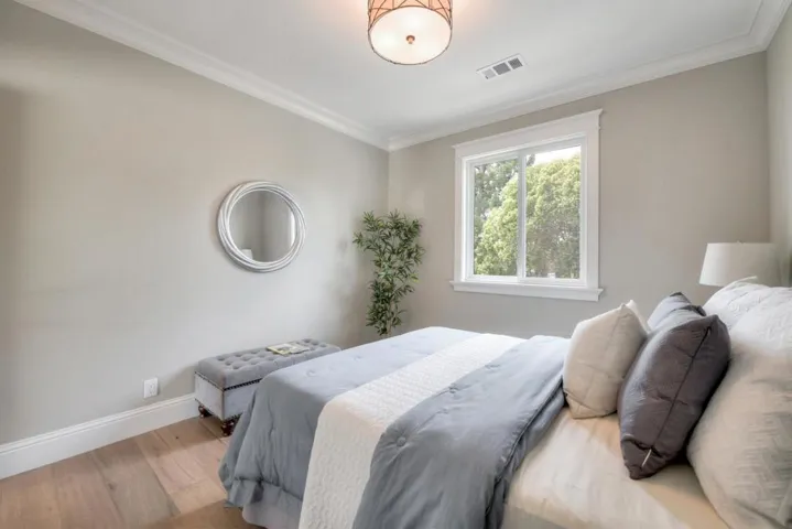 456 Farley Street, Mountain View, California 94043