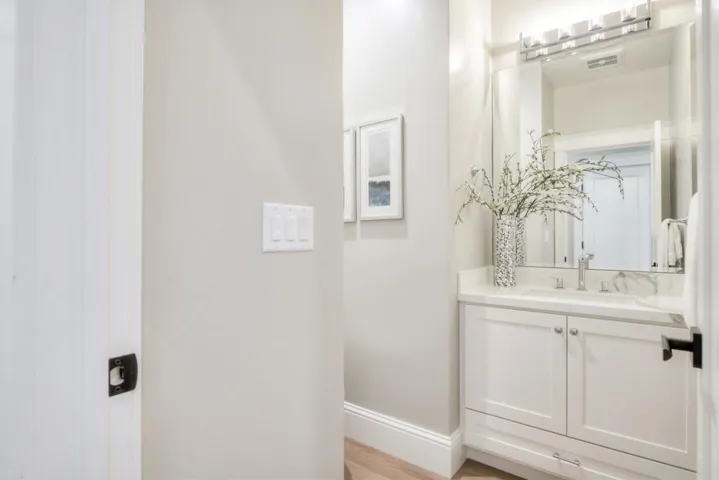 456 Farley Street, Mountain View, California 94043