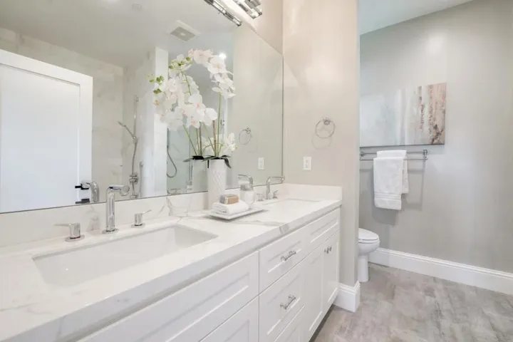 456 Farley Street, Mountain View, California 94043