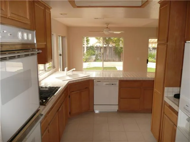 5127 Via Castilla, Oceanside, California 92057