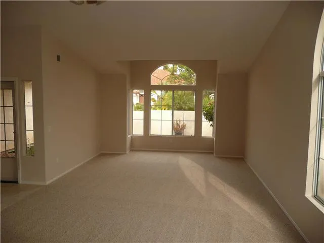 5127 Via Castilla, Oceanside, California 92057