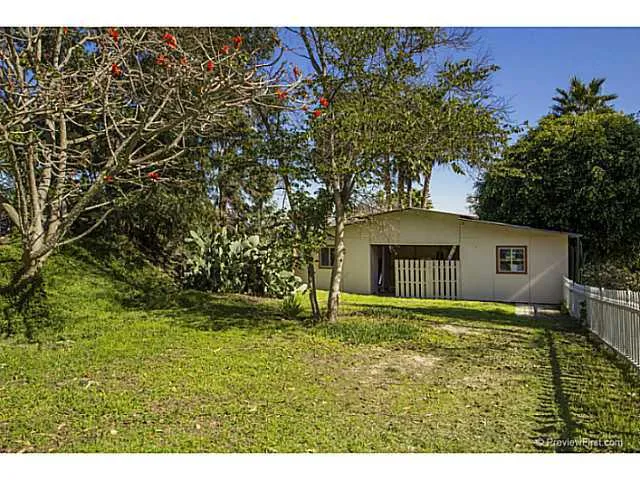 2210 Whisper Wind Lane, Encinitas, California 92024
