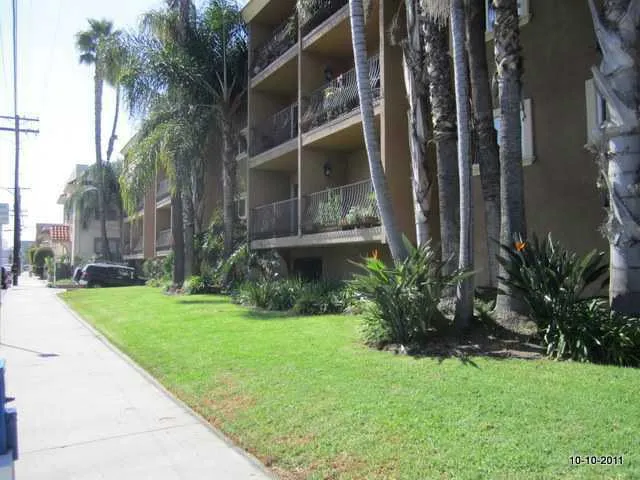 Lovely condo in the heart of Hillcrest!