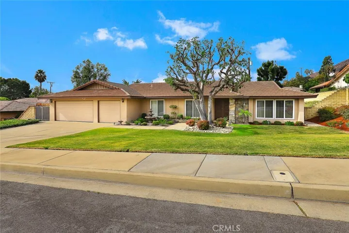 955 N Entrada Way, Glendora, California 91741