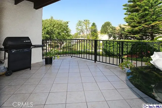 7901 Via Magdalena 30, Burbank, California 91504