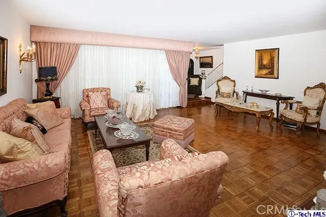 7901 Via Magdalena 30, Burbank, California 91504
