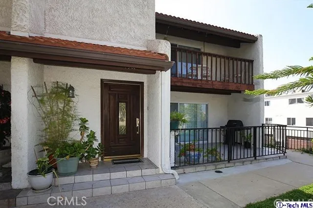 7901 Via Magdalena 30, Burbank, California 91504