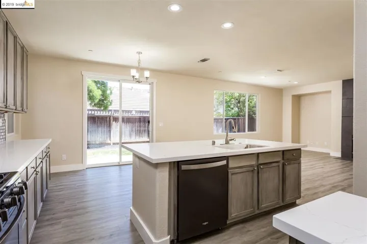 560 Young Dr, Brentwood, California 94513