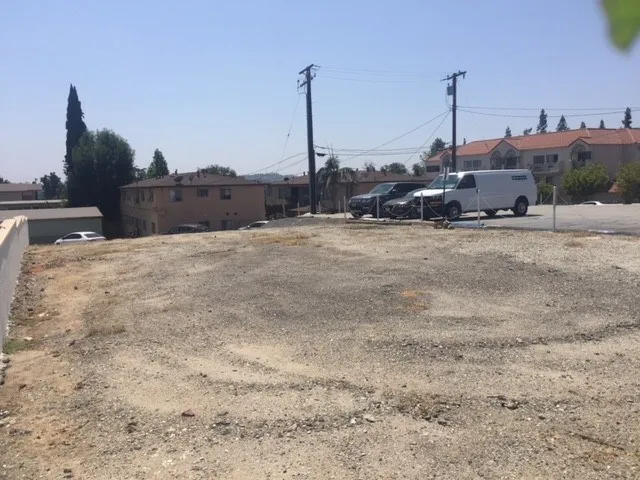 150 W Whittier Boulevard, La Habra, California 90631