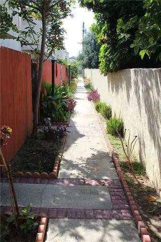 walk way to complex