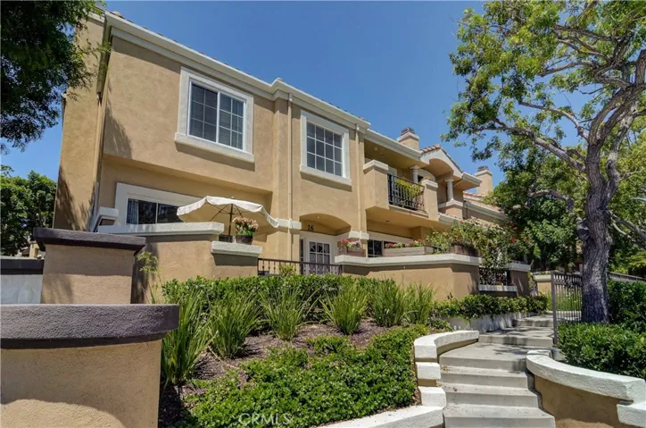 End unit location offers privacy...nice contemporary Mediterranean details too.