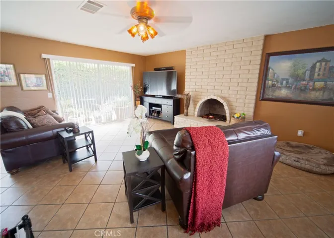15039 Nottingham Way, Lake Elsinore, California 92530