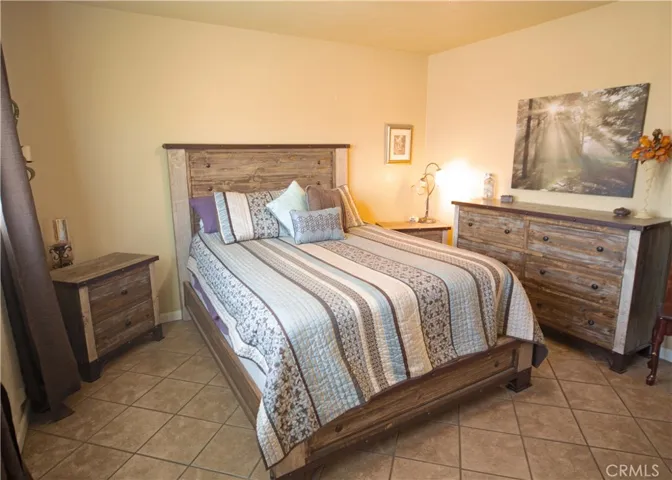 15039 Nottingham Way, Lake Elsinore, California 92530