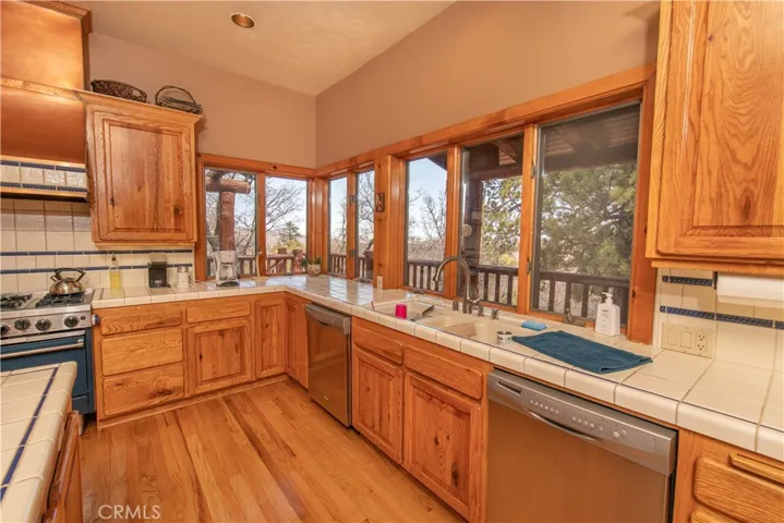 895 Needles Lane, Big Bear, California 92314