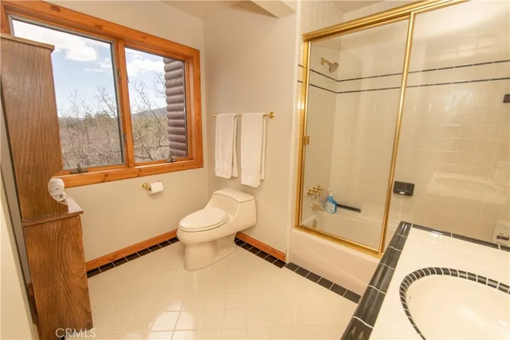 895 Needles Lane, Big Bear, California 92314