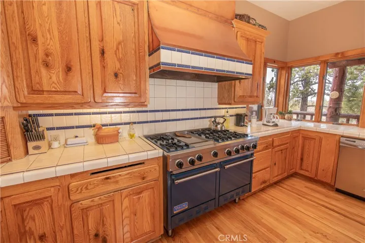 895 Needles Lane, Big Bear, California 92314