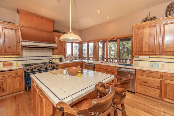 895 Needles Lane, Big Bear, California 92314