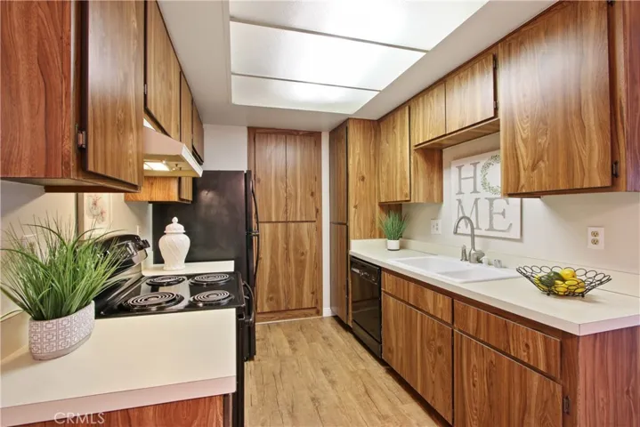 With some updating, this kitchen could be your dream kitchen.