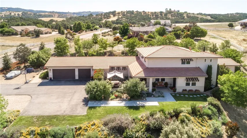 440 Via Del Salinas, Paso Robles, California 93446