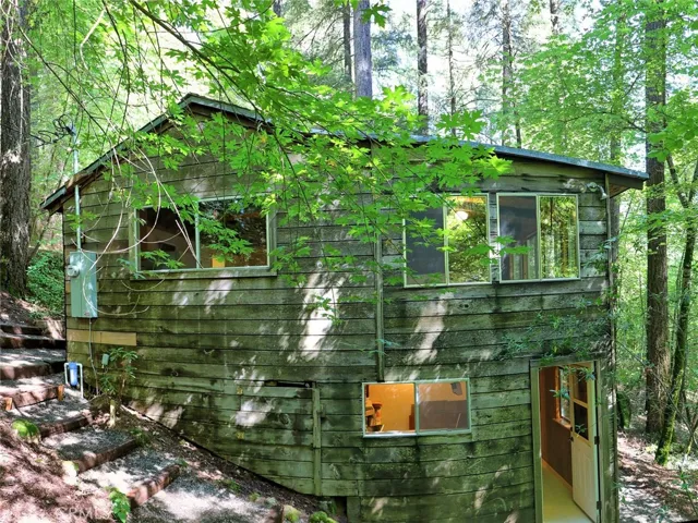 17000 Edgewood Way, Cobb, California 95461