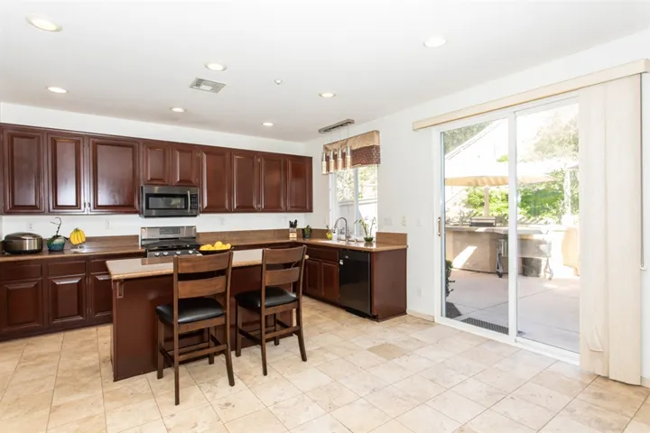 826 Sierra Verde Dr, Vista, California 92084