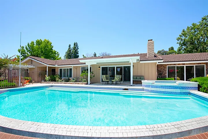 4885 Sunrise Valley Dr., El Cajon, California 92020