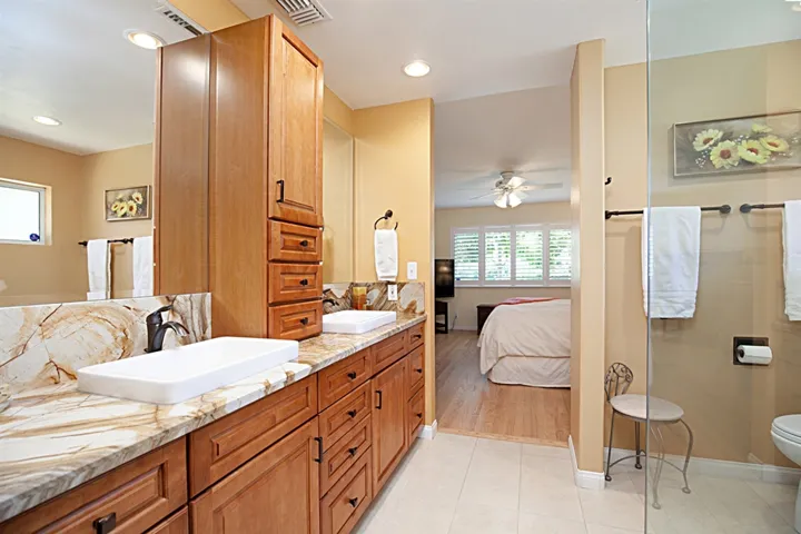 4885 Sunrise Valley Dr., El Cajon, California 92020