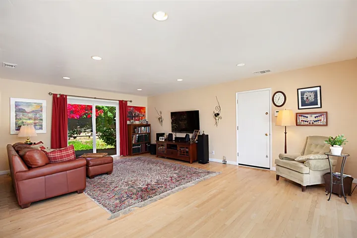 4885 Sunrise Valley Dr., El Cajon, California 92020