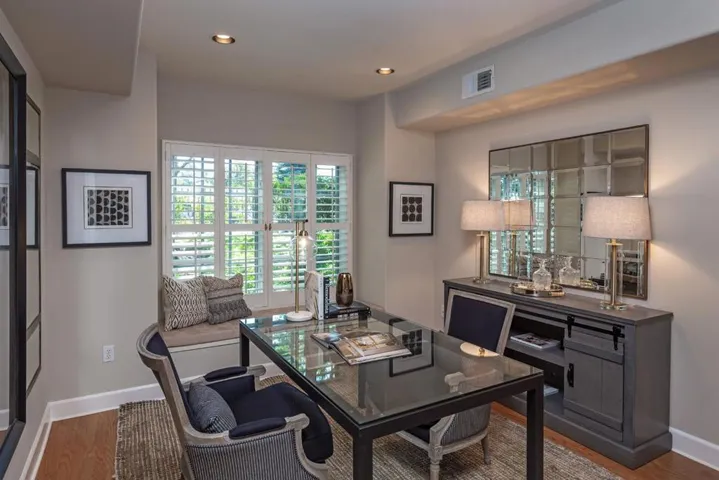 1 W Edith Avenue D126, Los Altos, California 94022