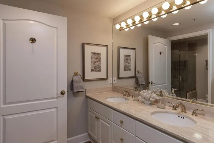 1 W Edith Avenue D126, Los Altos, California 94022