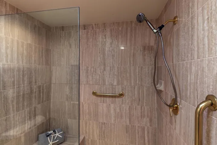 1 W Edith Avenue D126, Los Altos, California 94022