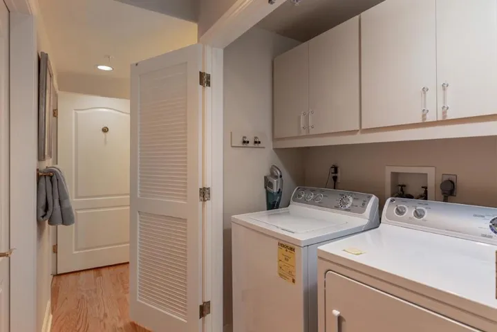 1 W Edith Avenue D126, Los Altos, California 94022