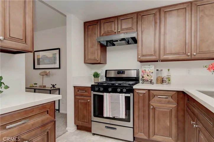Gorgeous kitchen with all the upgrades any cook will love...