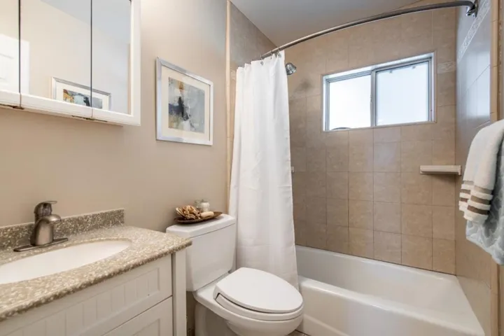 125 Llewellyn Avenue, Campbell, California 95008