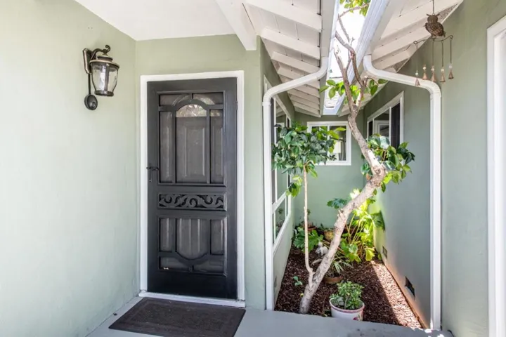 125 Llewellyn Avenue, Campbell, California 95008