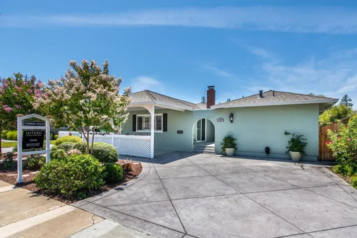 125 Llewellyn Avenue, Campbell, California 95008