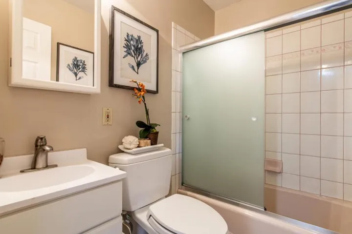 125 Llewellyn Avenue, Campbell, California 95008