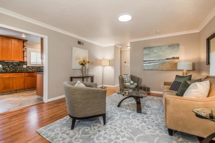 125 Llewellyn Avenue, Campbell, California 95008