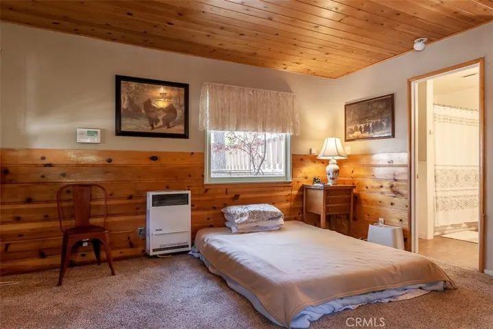 260 Leonard, Sugarloaf, California 92386