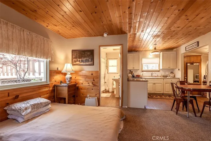 260 Leonard, Sugarloaf, California 92386