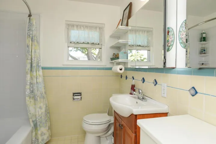 443 Dwight Road, Burlingame, California 94010