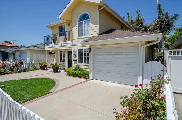256 Santa Fe Avenue, Pismo Beach, California 93449