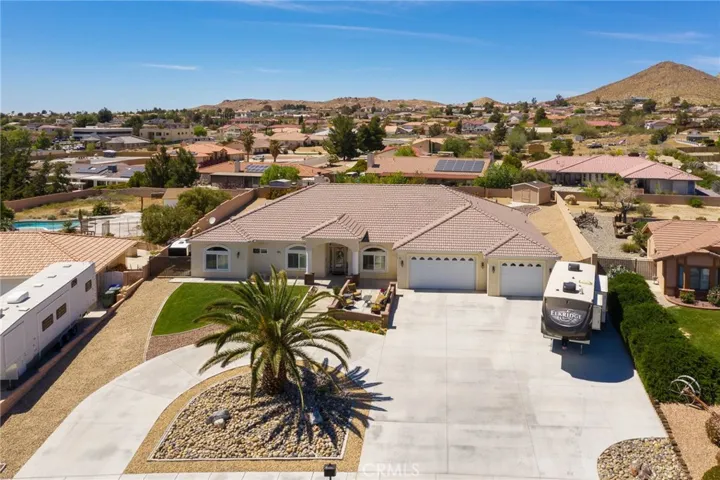 16170 Siskiyou Court, Apple Valley, California 92307