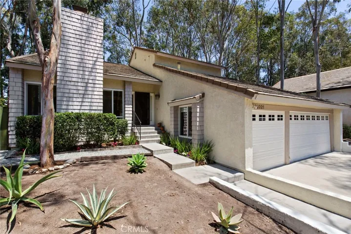 Highly Desireable Baldwin Built Home located walking distance to all schools, and resort style Beach and Tennis Club.