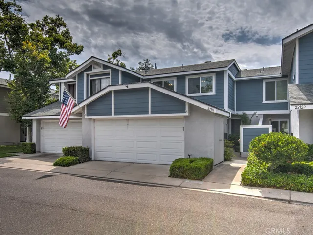 22116 Summit Hill Drive 11, Lake Forest, California 92630