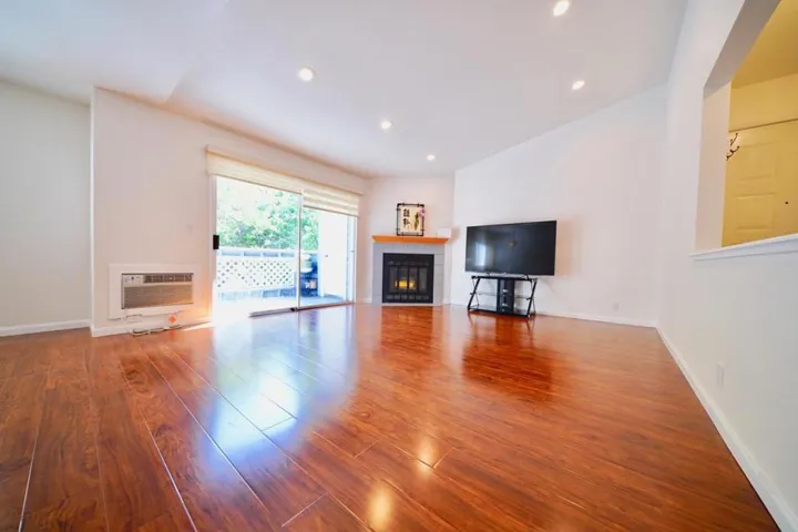 1563 Four Oaks Circle, San Jose, California 95131