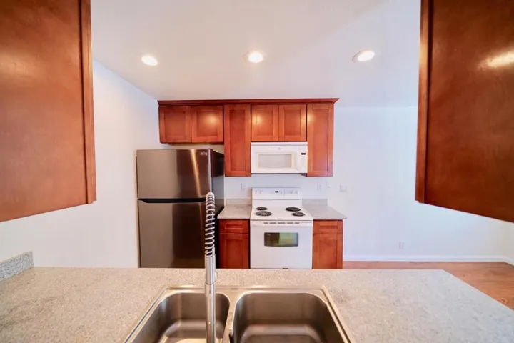 1563 Four Oaks Circle, San Jose, California 95131
