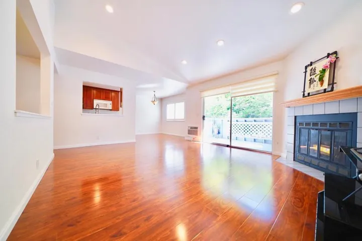1563 Four Oaks Circle, San Jose, California 95131