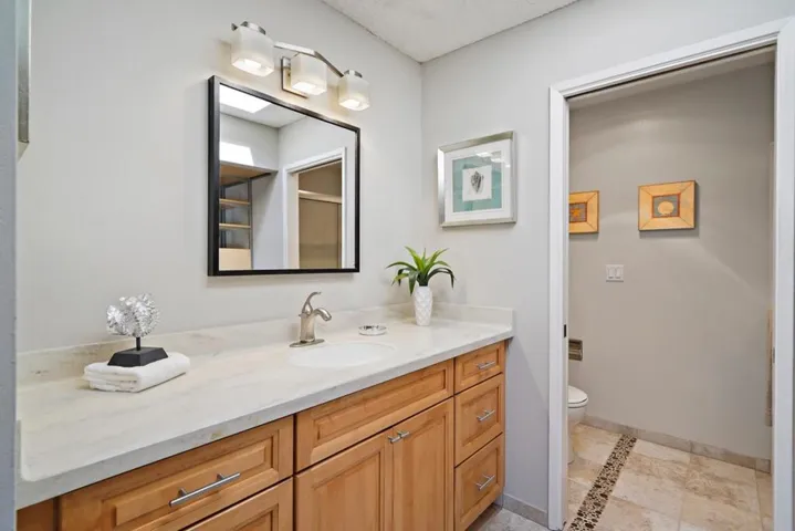 544 Shorebird Circle 25201, Redwood City, California 94065