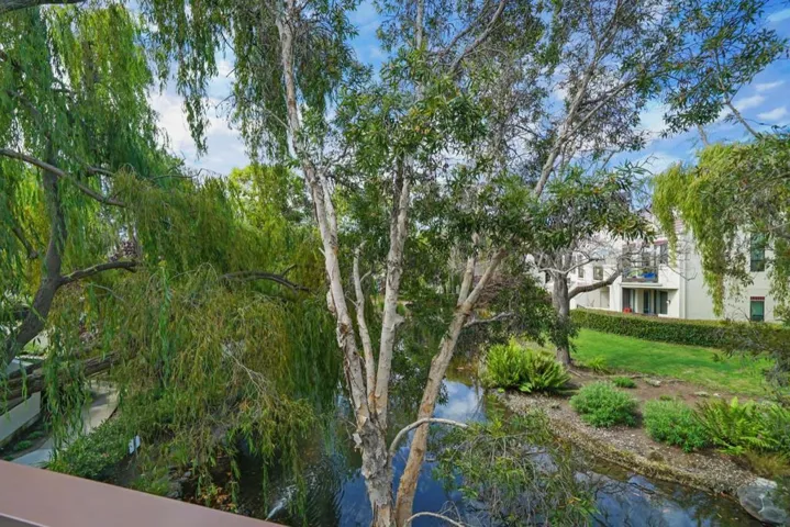 544 Shorebird Circle 25201, Redwood City, California 94065